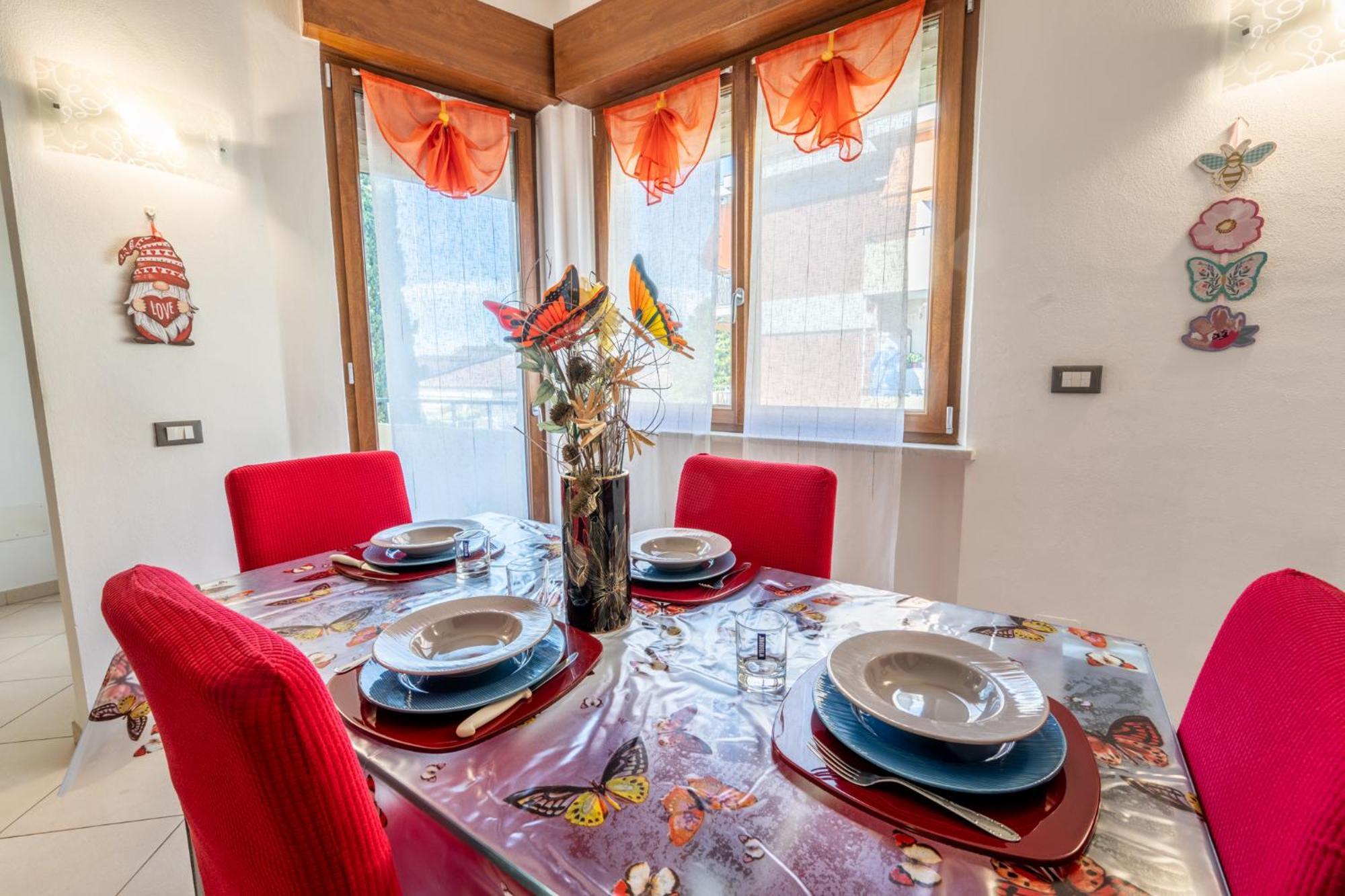 Apartmán New Luxury 2Bdr Terrace, Views, Ac Marina Di Carrara Exteriér fotografie