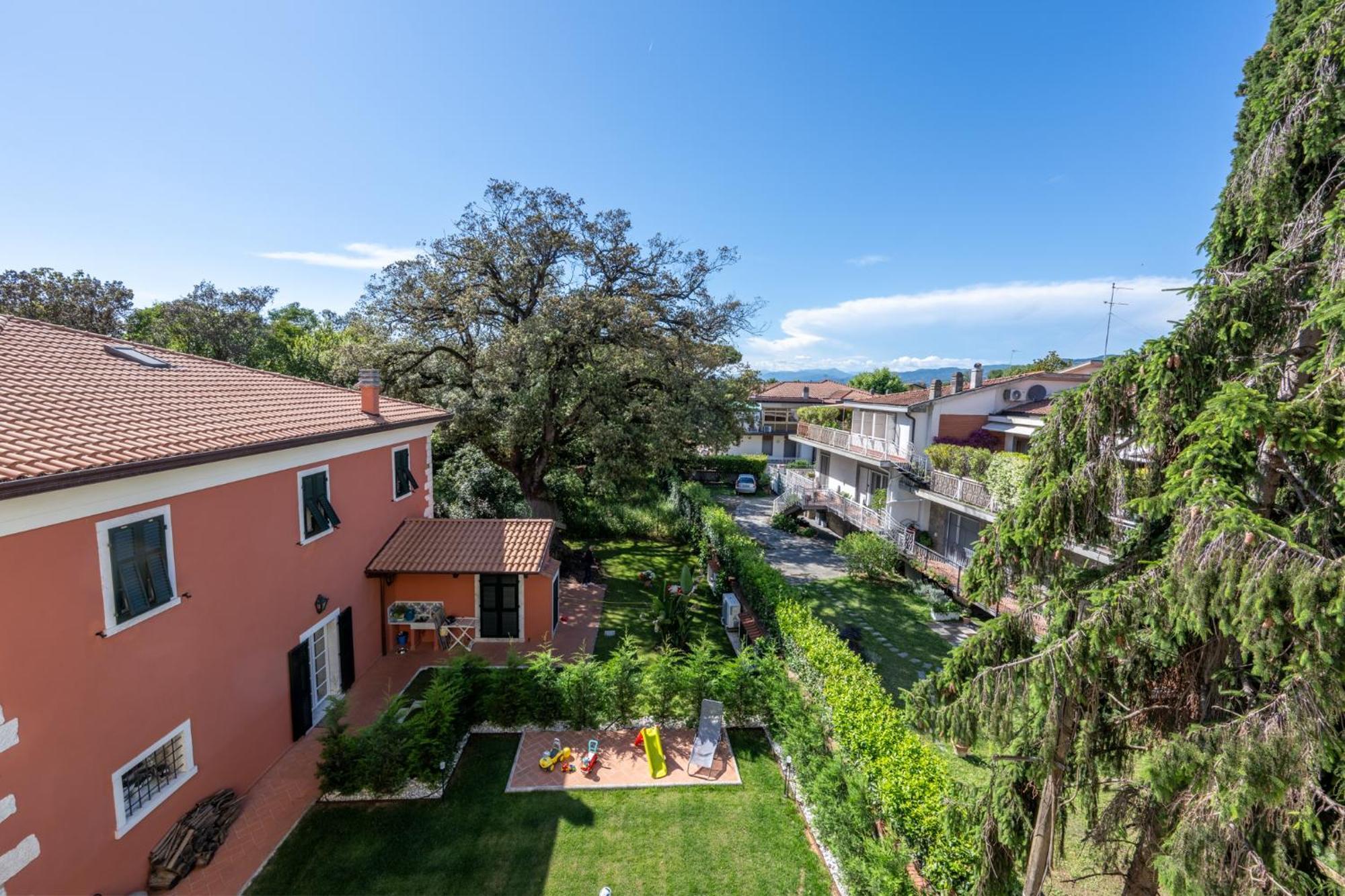 Apartmán New Luxury 2Bdr Terrace, Views, Ac Marina Di Carrara Exteriér fotografie
